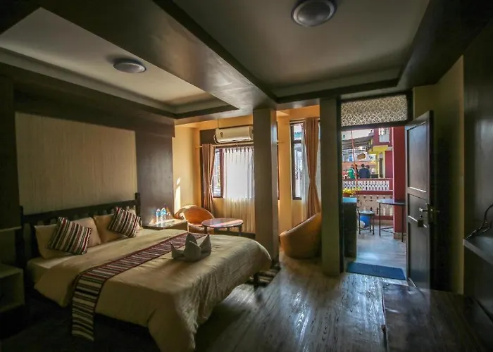 Hostel Yala Peak