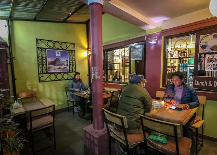Yala Peak Hostel