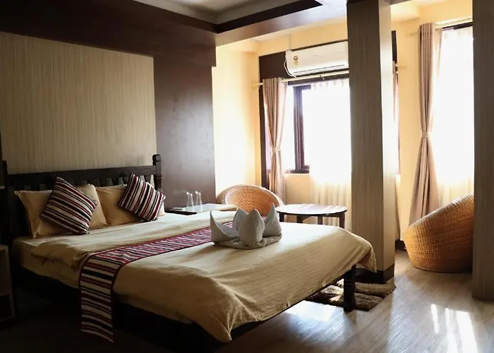Hostel Yala Peak *