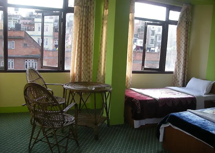Hostel Yala Peak *