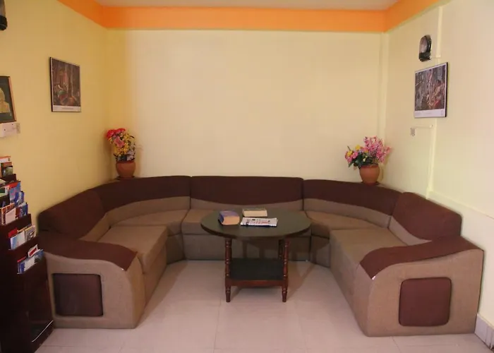 Hostel Yala Peak