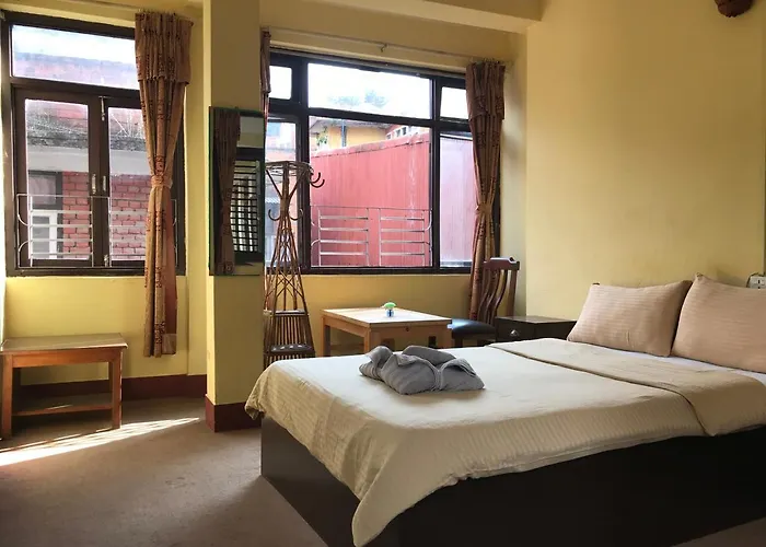 Hostel Yala Peak